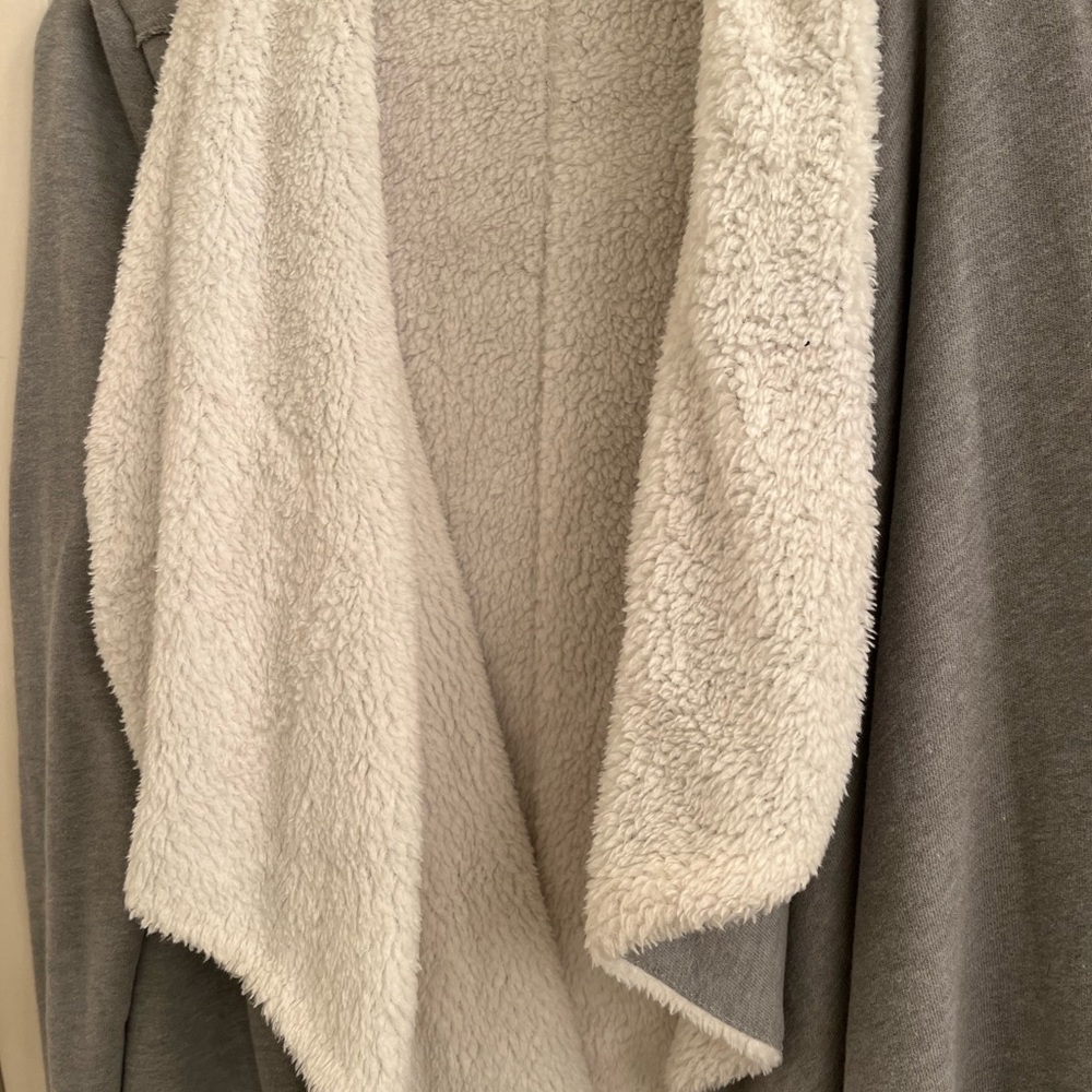 Lightweight jacket - Picture 2 of 2